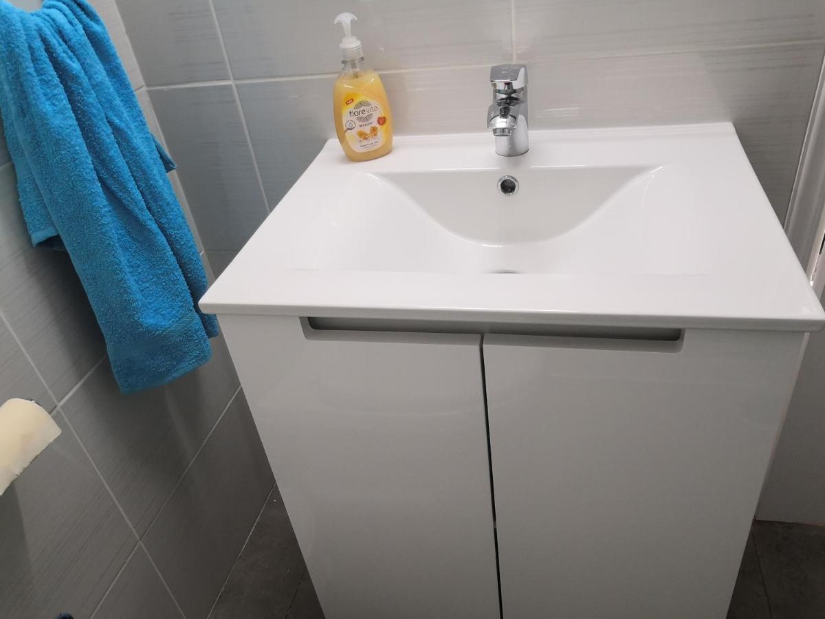 Premium Beach Studio Wh 12 Apartment Polis Luaran gambar