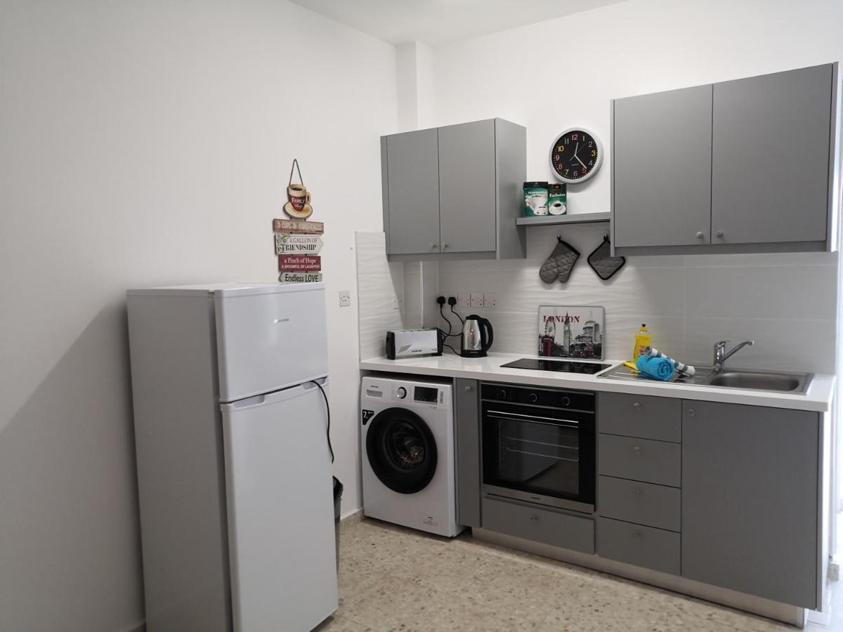 Premium Beach Studio Wh 12 Apartment Polis Luaran gambar